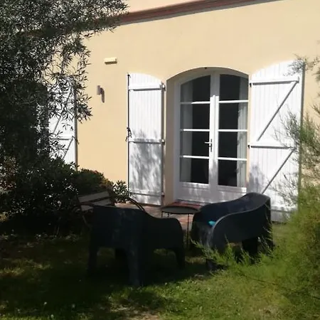 Domaine De Cayre Couette-café 3*