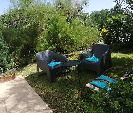 Domaine De Cayre Oda ve Kahvaltı 3*