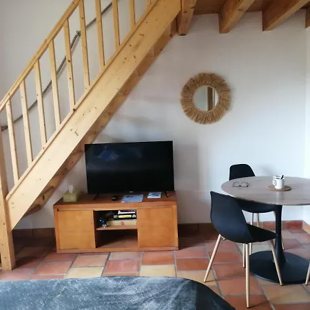 Domaine De Cayre Oda ve Kahvaltı