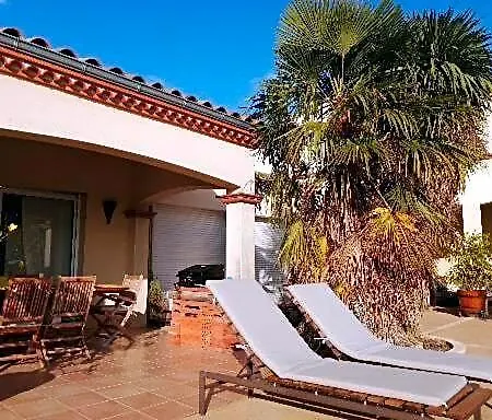 Alojamento de Acomodação e Pequeno-almoço Domaine De Cayre 3*